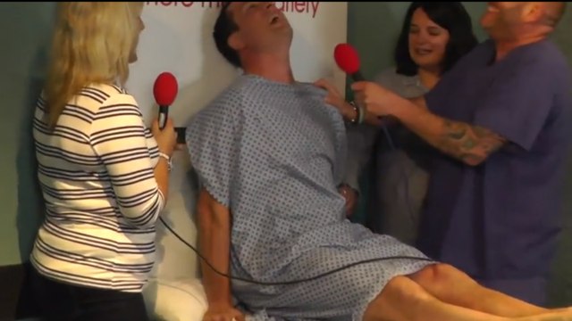 Cet animateur radio a vécu les sensations de l'accouchement en direct. Et voilà sa réaction