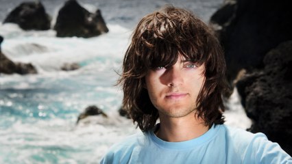 Ce jeune homme n'a que 17 ans. Mais son invention pourrait bien débarrasser les océans de la pollution