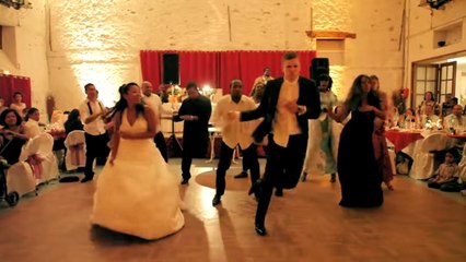 Cette première danse de mariage est sans doute la meilleure. Découvrez pourquoi