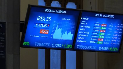 La bolsa española mantiene pérdidas tras la apertura y se aleja de los 8.700 puntos