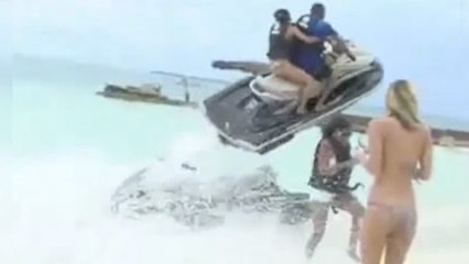 En conduisant un jet-ski, ils ne s'attendaient pas à ça. Ce qui est arrivé est spectaculaire