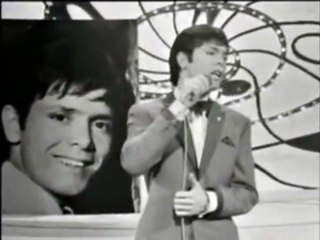THE DAY I MET MARIE by Cliff Richard - live TV performance 1967  + lyrics