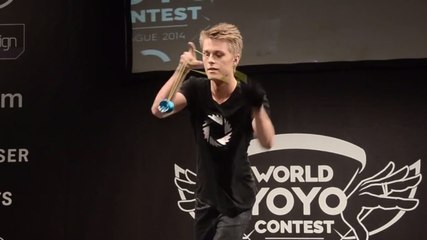 Cet homme est champion du monde de yo-yo. Et son numéro est à couper le souffle