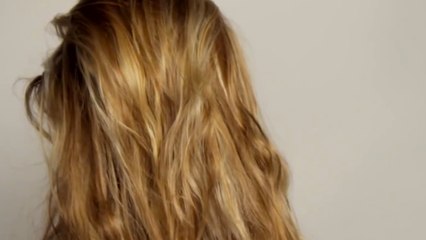 Download Video: Comment rendre vos cheveux plus beaux ? Avec cette astuce tout simplement étonnante !