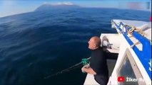 Türk balıkçı, Yunan sahil güvenliği böyle kovdu