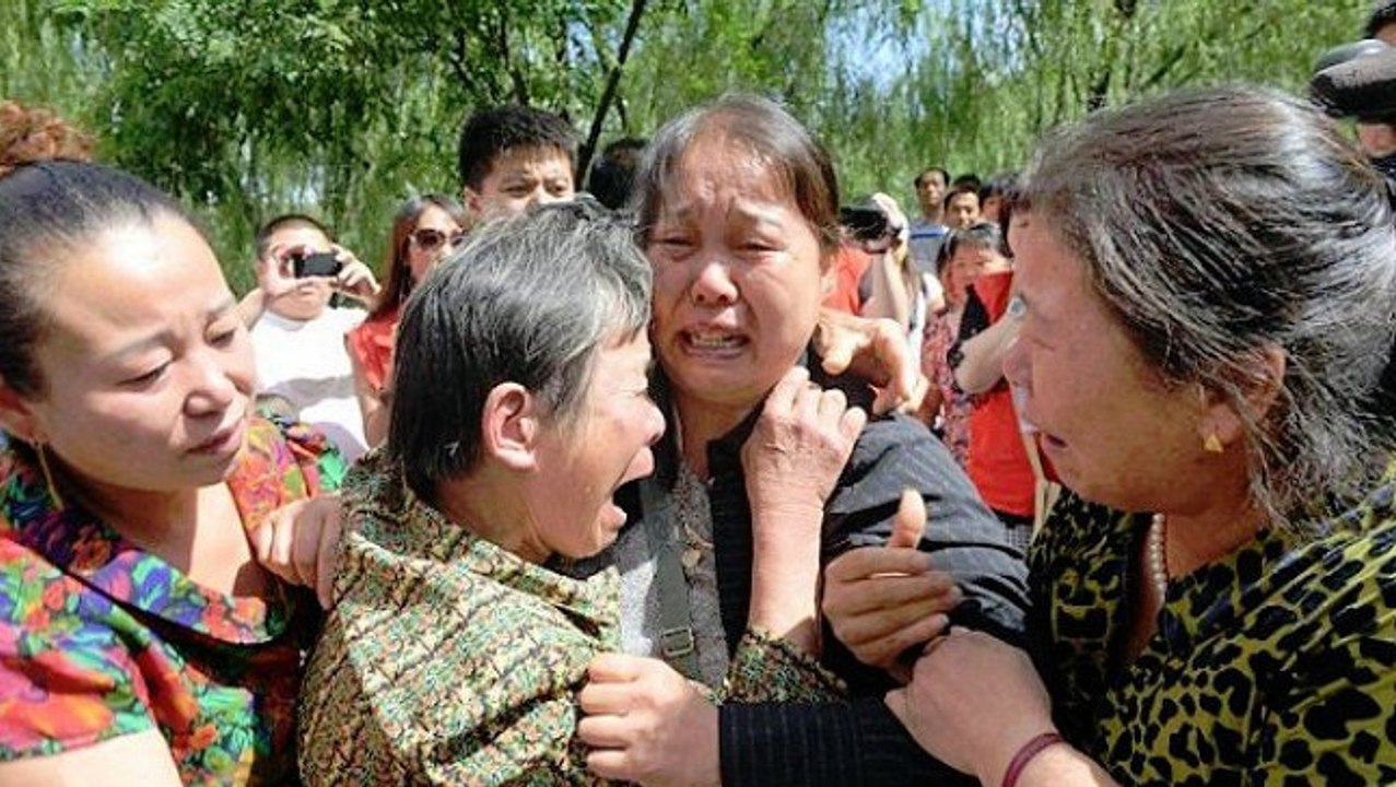 Perdue dans un train à 6 ans, elle retrouve sa mère 37 ans plus tard. Une histoire incroyable