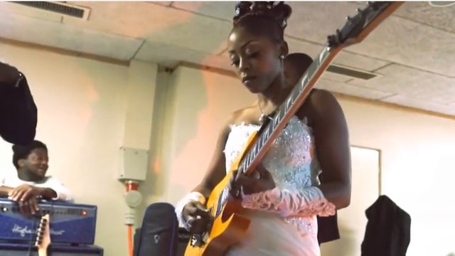 Pour son mariage, cette femme tenait à choisir la musique. Et elle n'a pas fait les choses à moitié