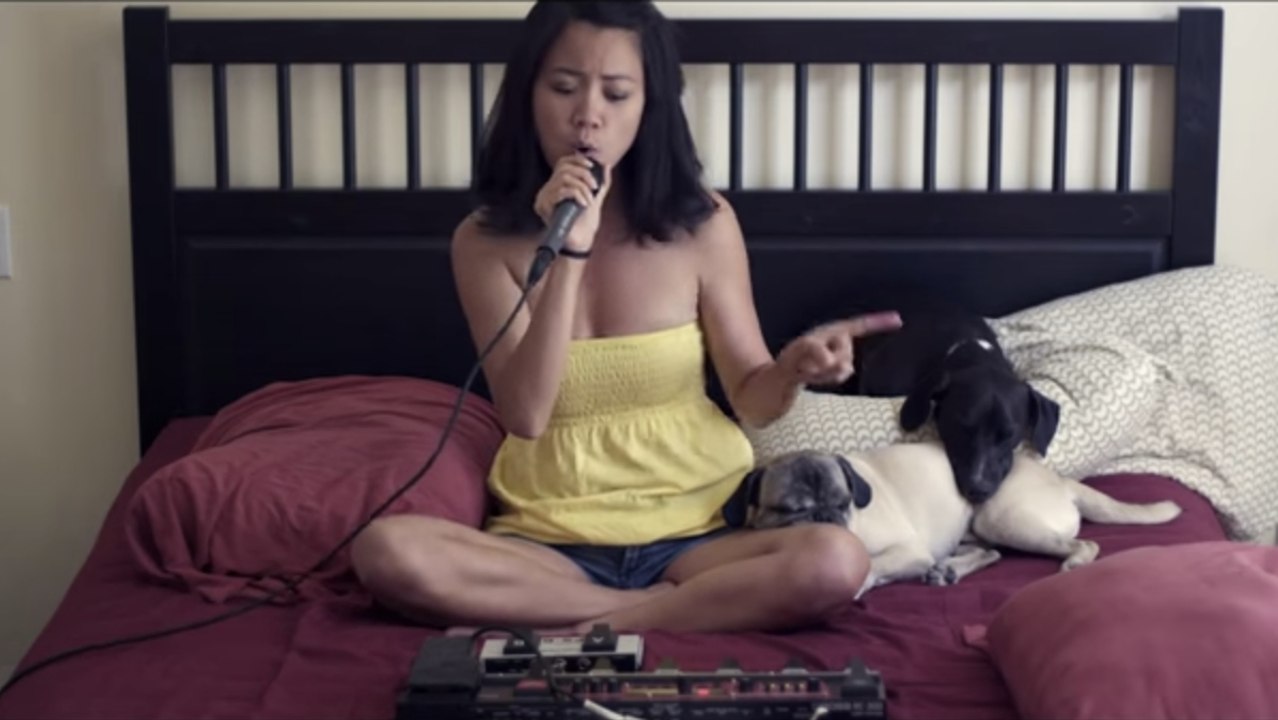 Elle nous offre une reprise envoûtante d'un tube de Michael Jackson. Comment ne pas tomber sous le charme ?