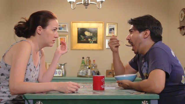 Ce couple se dispute pour des raisons totalement absurdes... Des situations vécues par tout le monde !