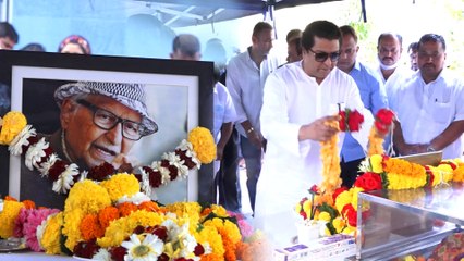 Last Rites Of Actor Ramesh Deo | Raza Murad, Mahesh Manjrekar, Ashutosh Gowariker Spotted