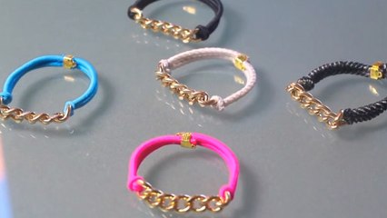 Réalisez vos propres bracelets avec des élastiques pour cheveux