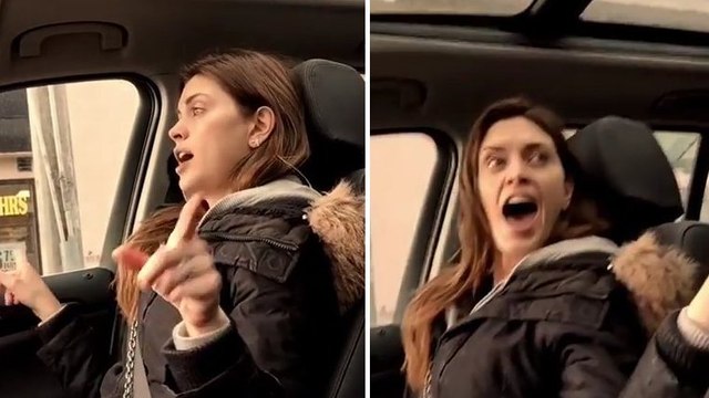 Cet homme a filmé discrètement sa femme en voiture. Ce qu'elle est en train de faire est hilarant