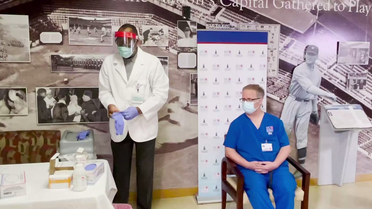 Corona-Impfung mit Folgen: Nur 10 Minuten später bekommt Patient allergische Reaktion