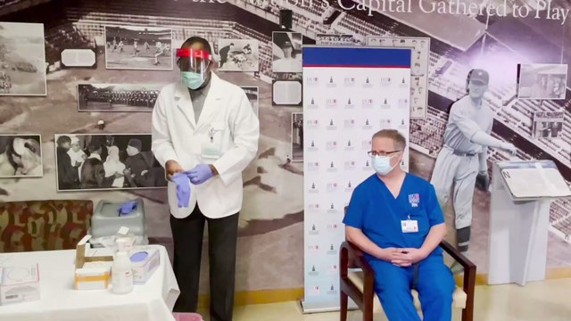 Corona-Impfung mit Folgen: Nur 10 Minuten später bekommt Patient allergische Reaktion