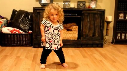 Malgré son handicap, cette fillette est une excellente danseuse. Vous n'allez pas y croire