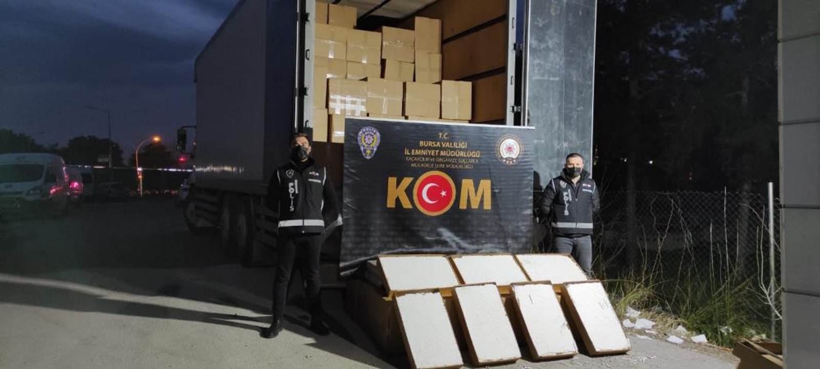 Bursa'da kaçak sigara operasyonu; piyasa değeri 5 buçuk milyon