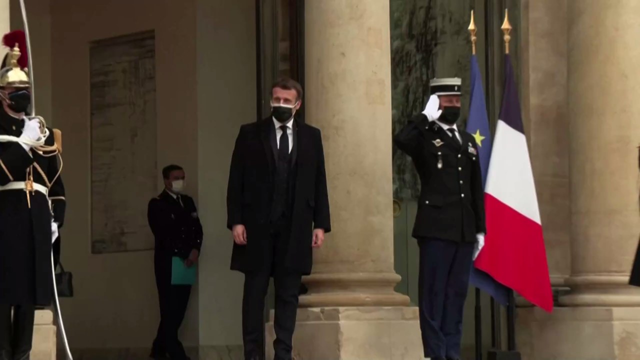 Präsident Macron hat Corona: So schwer sind seine Symptome
