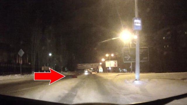 Ce mec rentrait chez lui quand il a croisé quelque chose d'hallucinant. Vous n'allez pas en revenir !