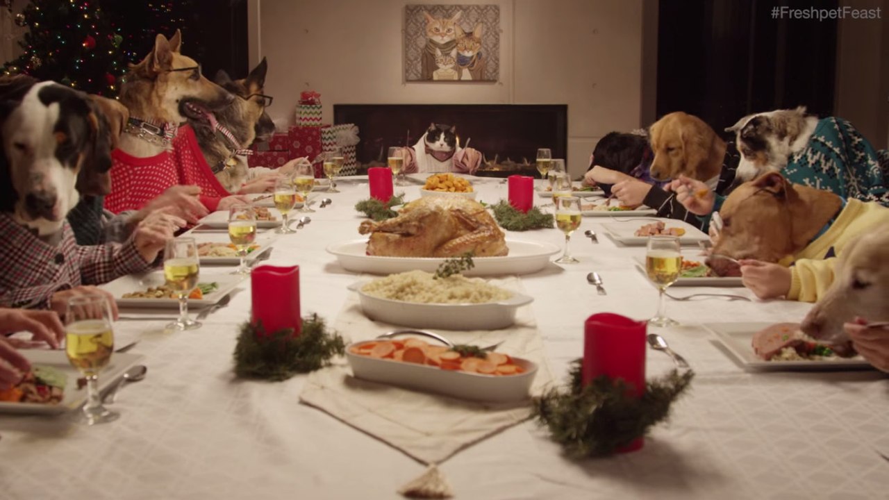 Ce festin de Noël n'est pas comme les autres. Il va vous faire éclater de rire !