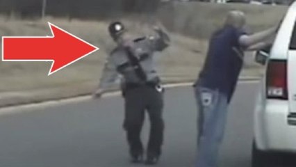 Ce conducteur a été arrêté par un policier totalement ivre. Vous n'allez pas en croire vos yeux