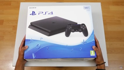PS4 Slim : l'unboxing de la nouvelle console de Sony