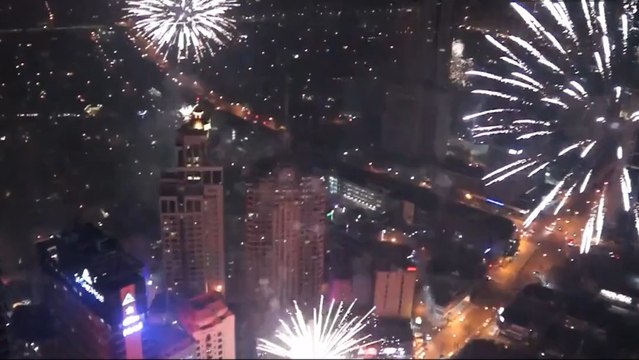 A Manille, toute la ville a célébré le Nouvel An avec des feux d'artifice. Le résultat est magnifique !