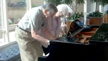Ce couple de grands-parents a réussi à donner un spectacle incroyable. Ils vont vous bluffer