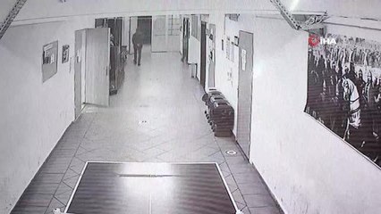 Çaldığı kredi kartları ile alışveriş yaptı... O anlar kamerada