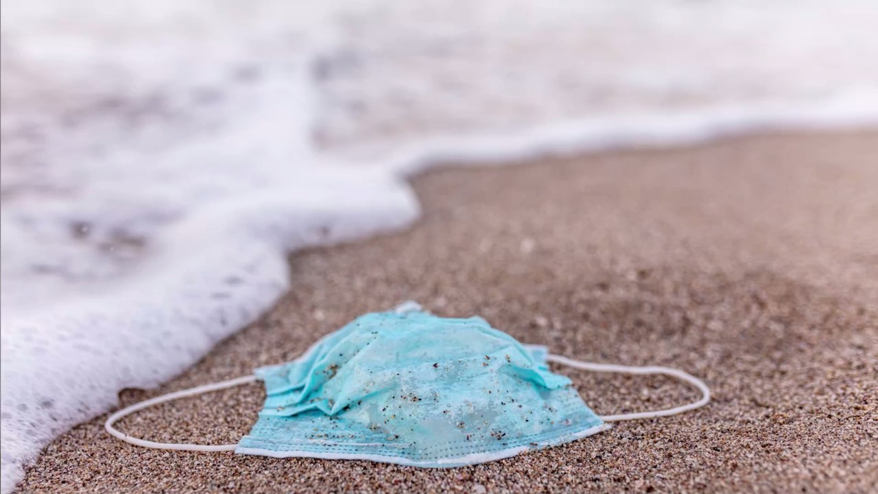 Experten warnen vor 'tickender Plastikbombe': Pro Minute werden 3 Millionen Gesichtsmasken weggeworfen