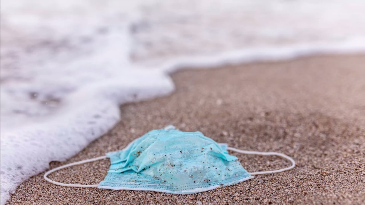 Experten warnen vor "tickender Plastikbombe": Pro Minute werden 3 Millionen Gesichtsmasken weggeworfen