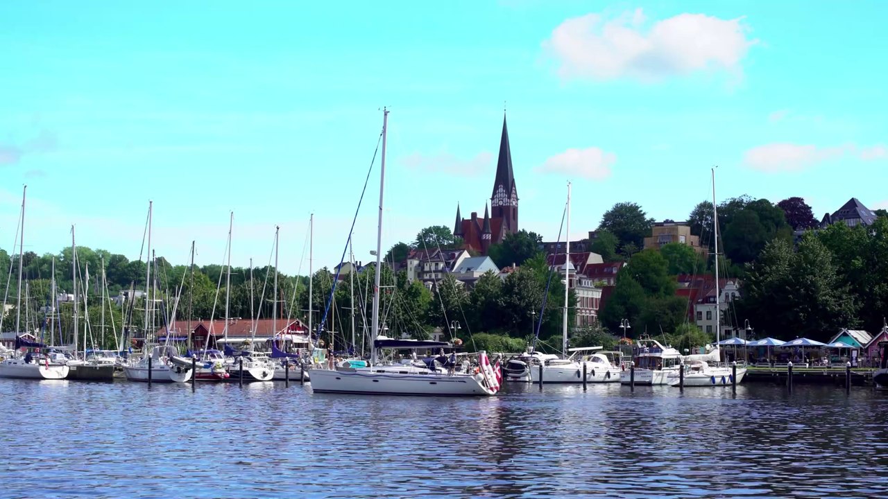 Du erwartest ein Paket? Achtung: Polizei warnt vor neuer Abzocke über SMS