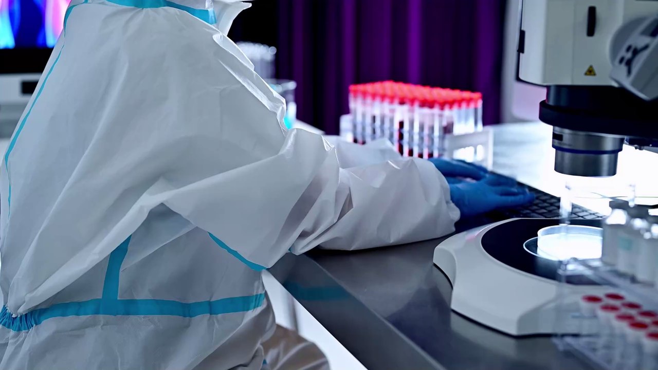 Experten: Corona-Varianten können Impfstoffe unwirksam machen