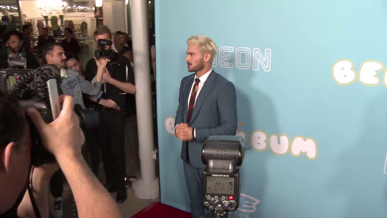 Zac Efron ganz verändert: Was ist mit seinem Gesicht passiert (VIDEO)?