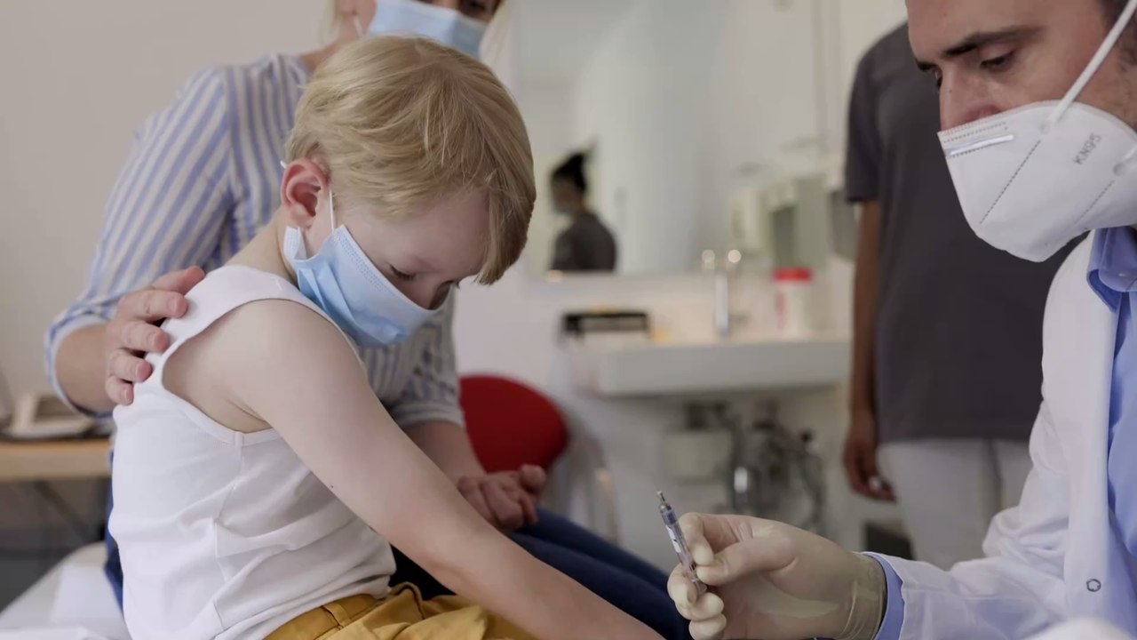 Herdenimmunität: Kinder müssen laut Experten schnellstens geimpft werden