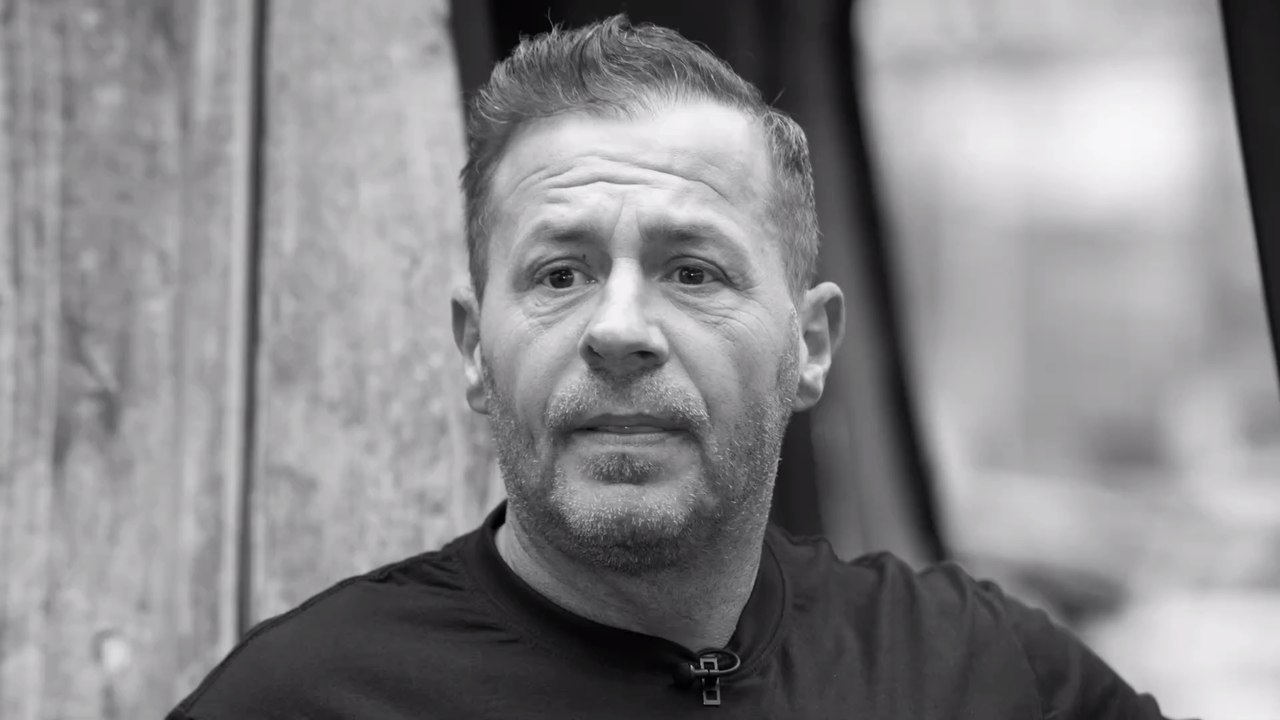 'Alles durcheinander': Bestattungsfirmen sorgen für Chaos auf Willi Herrens Beerdigung