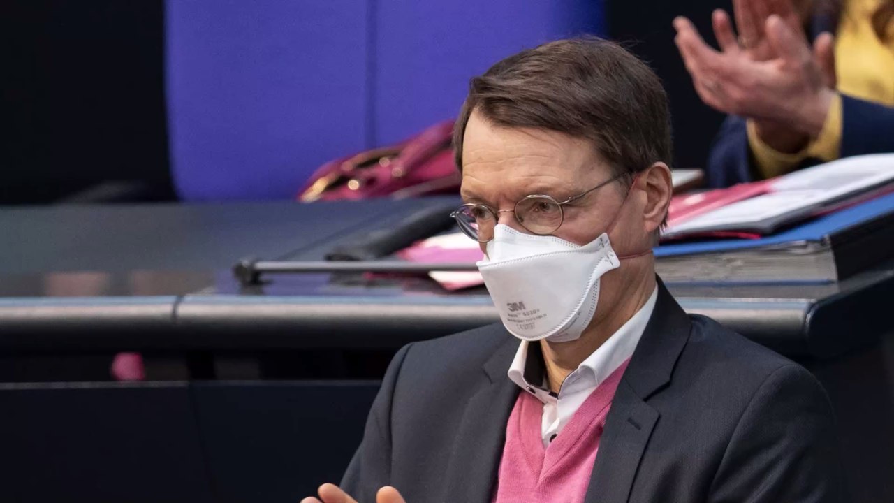 'Noch drei Wochen durchhalten': Lauterbach erwartet Freiheit Ende Mai!