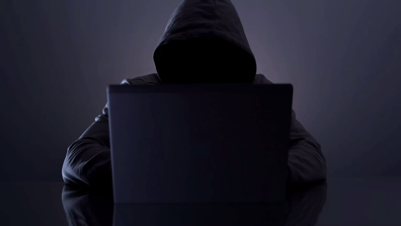 Anonymus zu Elon Musk: Der Tesla-Boss hat 'Leben zerstört'