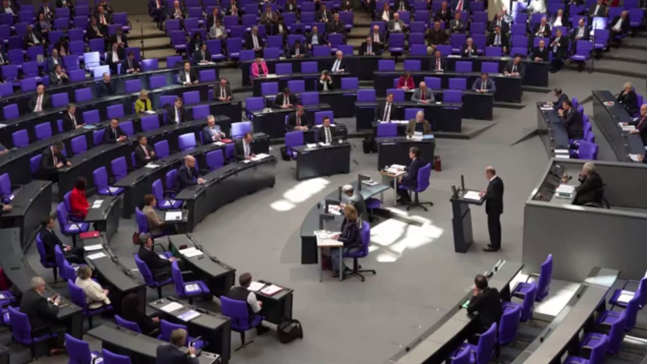 Lockerungen für Geimpfte und Genesene: Sie sollen schon sehr bald ihre Grundrechte wiederbekommen