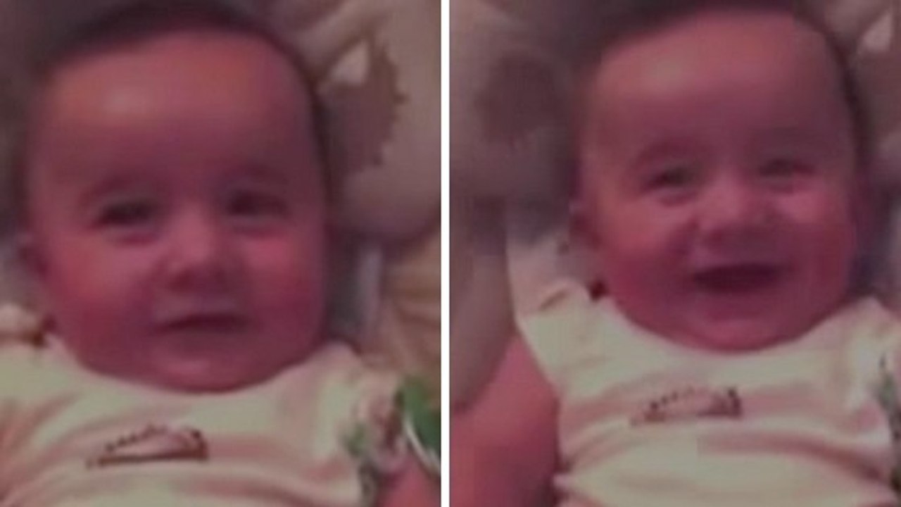 Ce petit bébé au rire démoniaque est hilarant