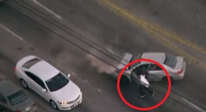 Cet homme fuit les policiers dans une course poursuite digne de GTA