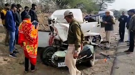 हादसा: पति-पत्नी व मासूम बेटे की मौत, एक साल की बेटी बची जिंदा