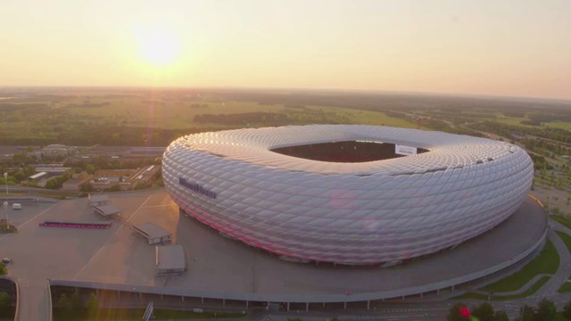 Weltweiter Regenbogen-Protest: Nun lassen auch 8 deutsche Klubs ihre Stadien kunterbunt leuchten und zeigen so ihre Solidarität