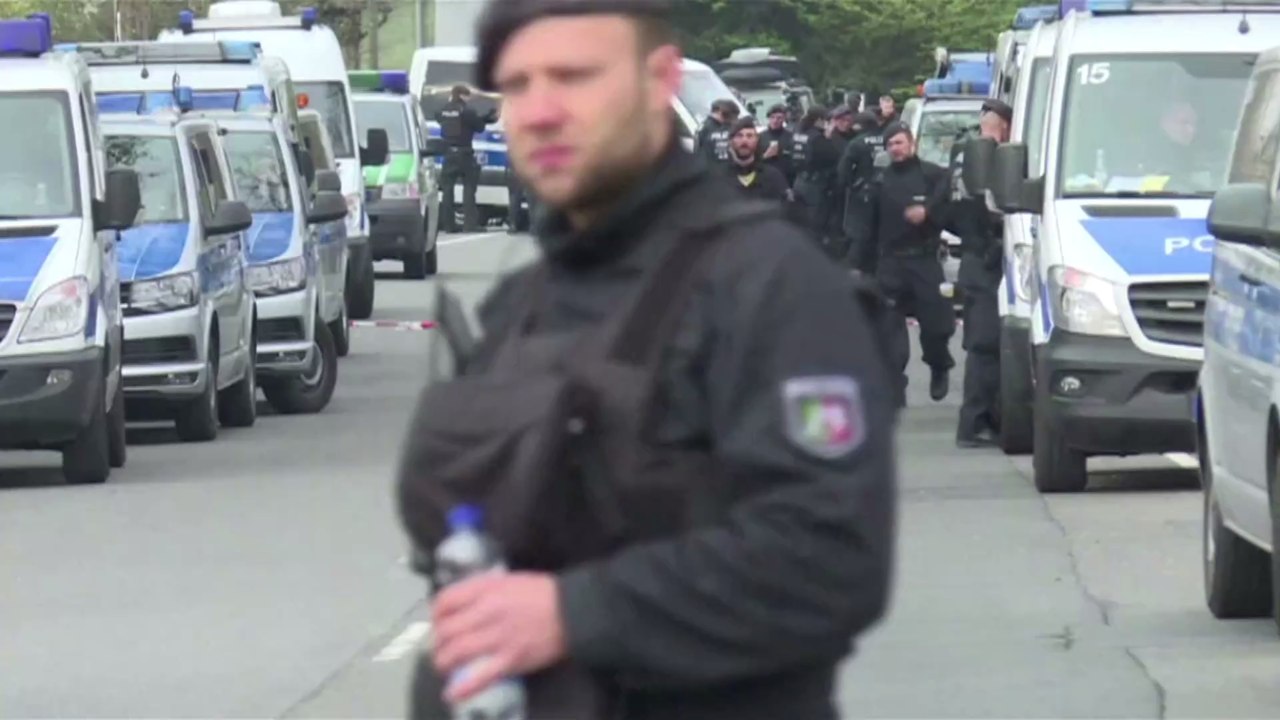 Ohne dein Wissen: Neues Gesetz ermöglicht Polizei Überwachung digitaler Kommunikation