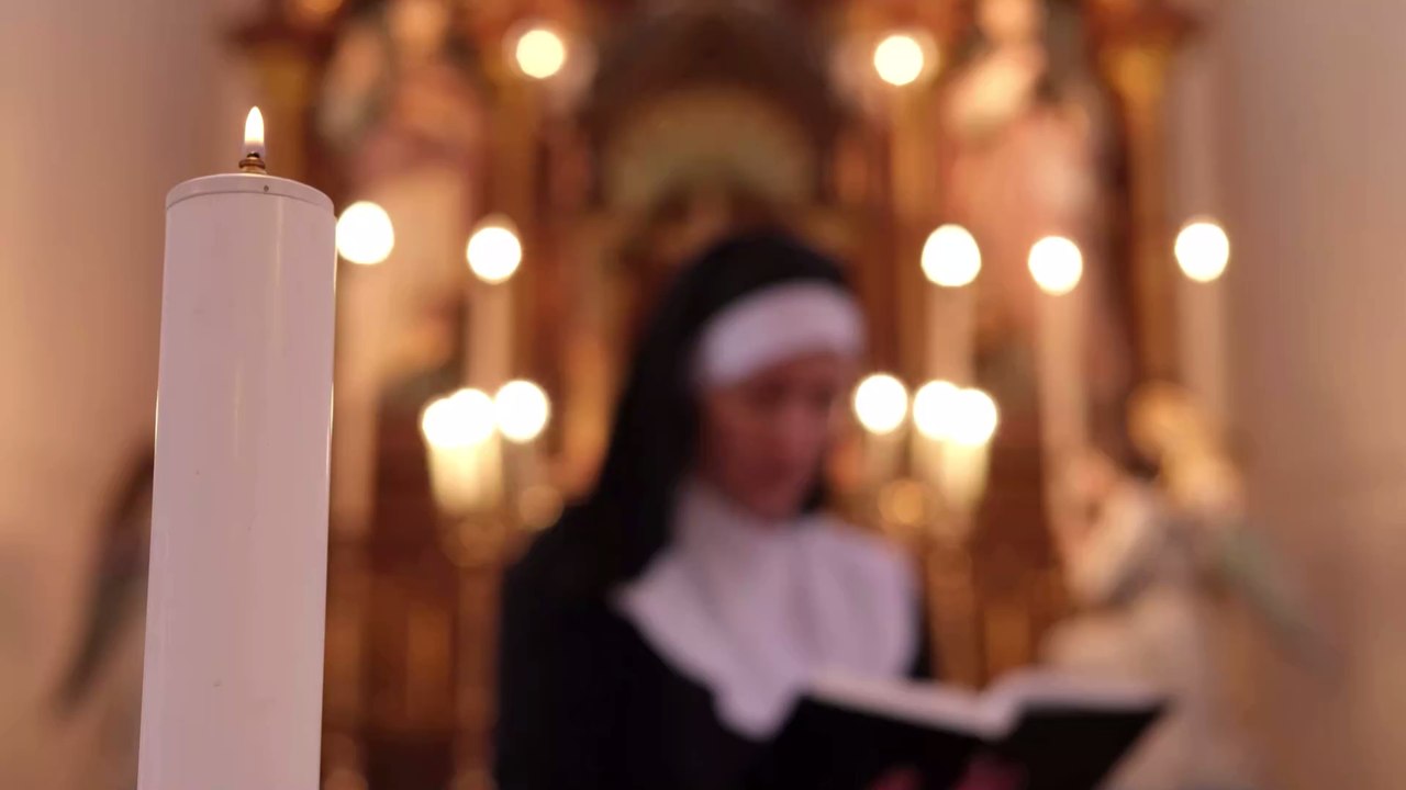 Spielsüchtige nonne: hunderttausende dollar veruntreut