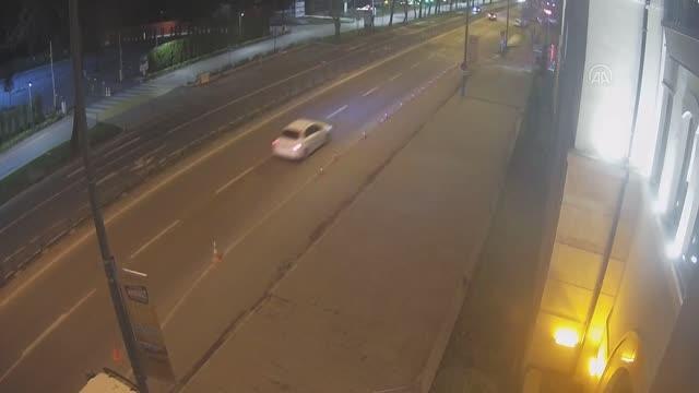 Otomobilin ağaca çarptığı kazada 1 kişi öldü, 1 kişi yaralandı