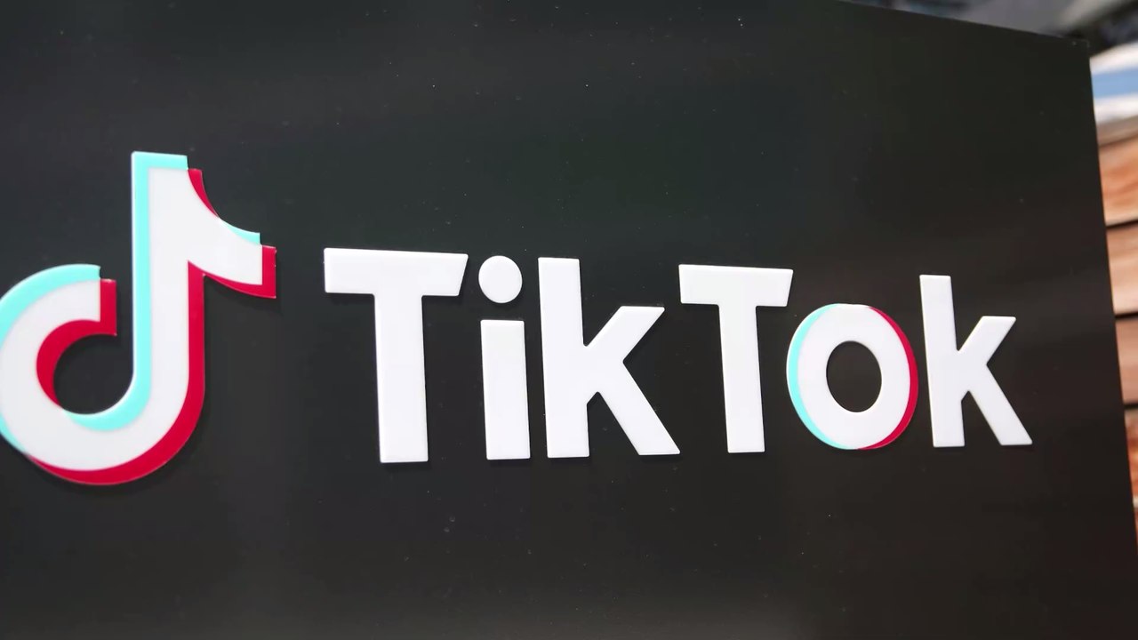Mit diesem rührenden TikTok-Video sucht ein junger Mann nach neuen Freunden