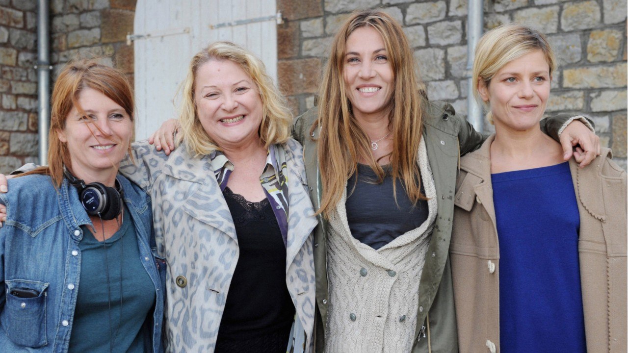 GALA VIDEO - Le jour où Mathilde Seigner a mis une gifle à Josiane Balasko