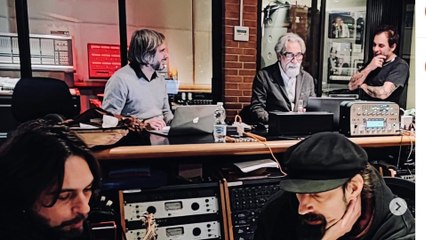 Sanremo 2022, Le Vibrazioni: "Il Maestro Vessicchio ha preso una mazzata a causa del Covid"