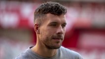 Nach Karriere-Ende: So startet Poldi im Fußball nochmal richtig durch