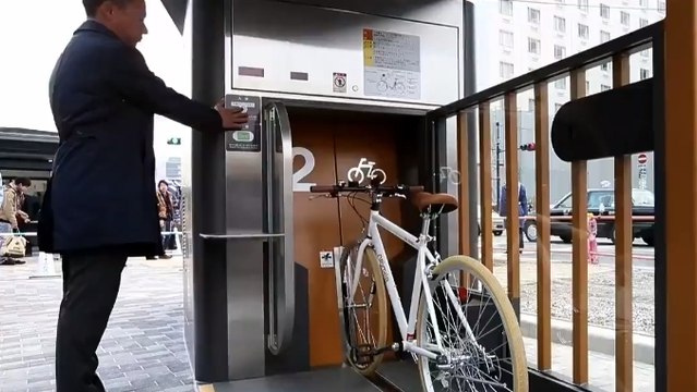 Au Japon, les parkings à vélo sont très originaux